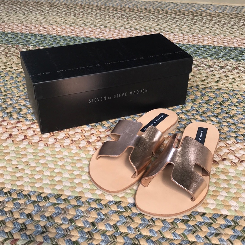 Steve Madden Greece Sandals